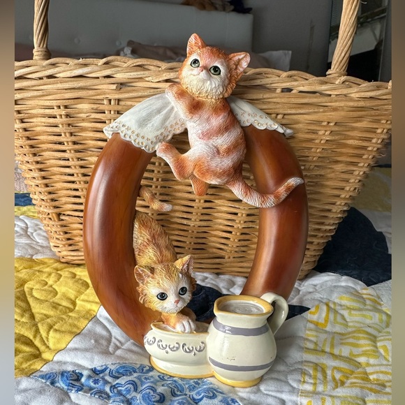 Vintage BRADFORD EXCHANGE 2008 HOME Is Where the Cat Lives - Picture 4 of 9